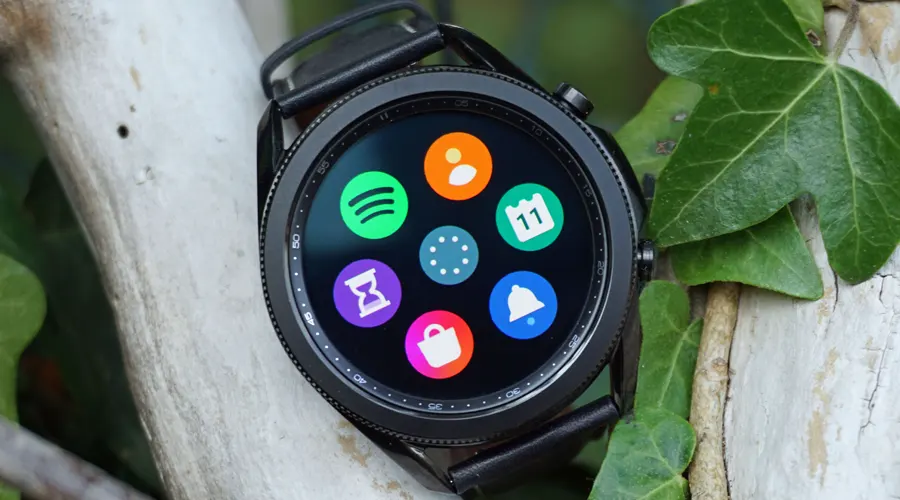 ساعت هوشمند Samsung Galaxy Watch 3 smart watch مشکی صفحه گرد با نمایش آیکون های مخاطبین، آلارم، تایمر و تقویم